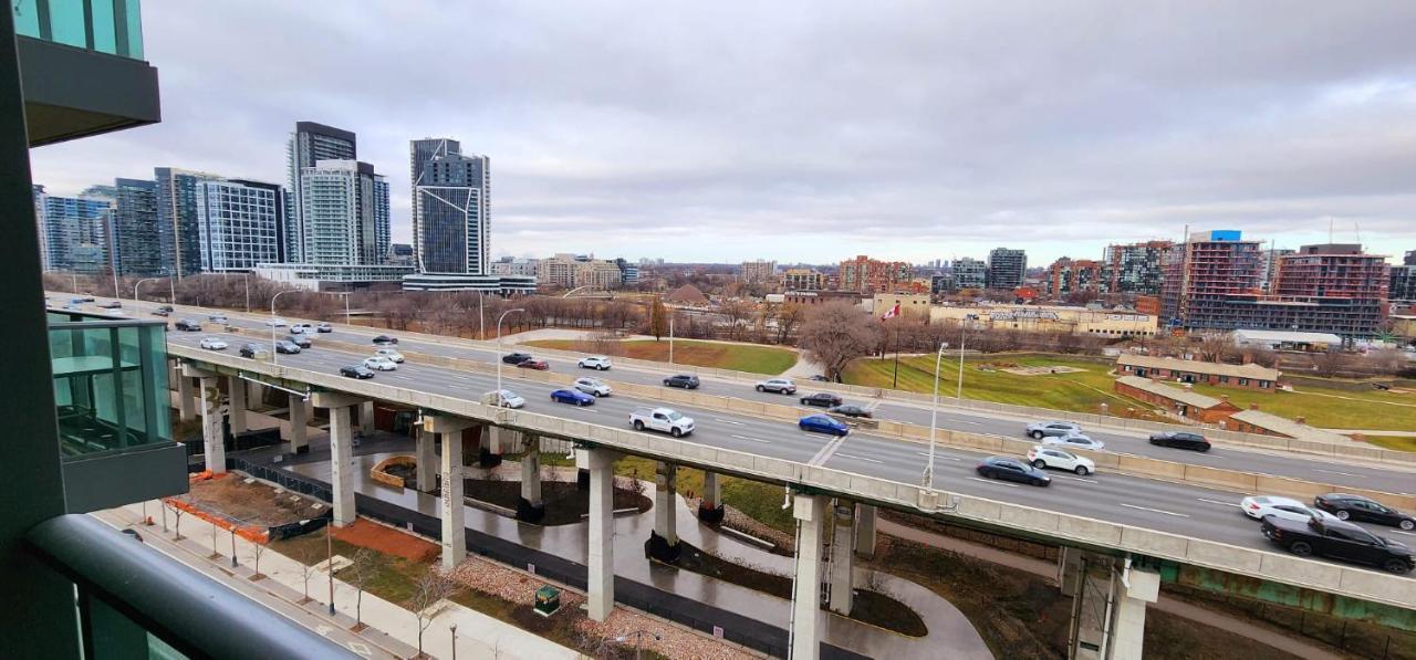 Lakefront Living Downtown Toronto - Free Parking, Gym, Indoor Pool Экстерьер фото